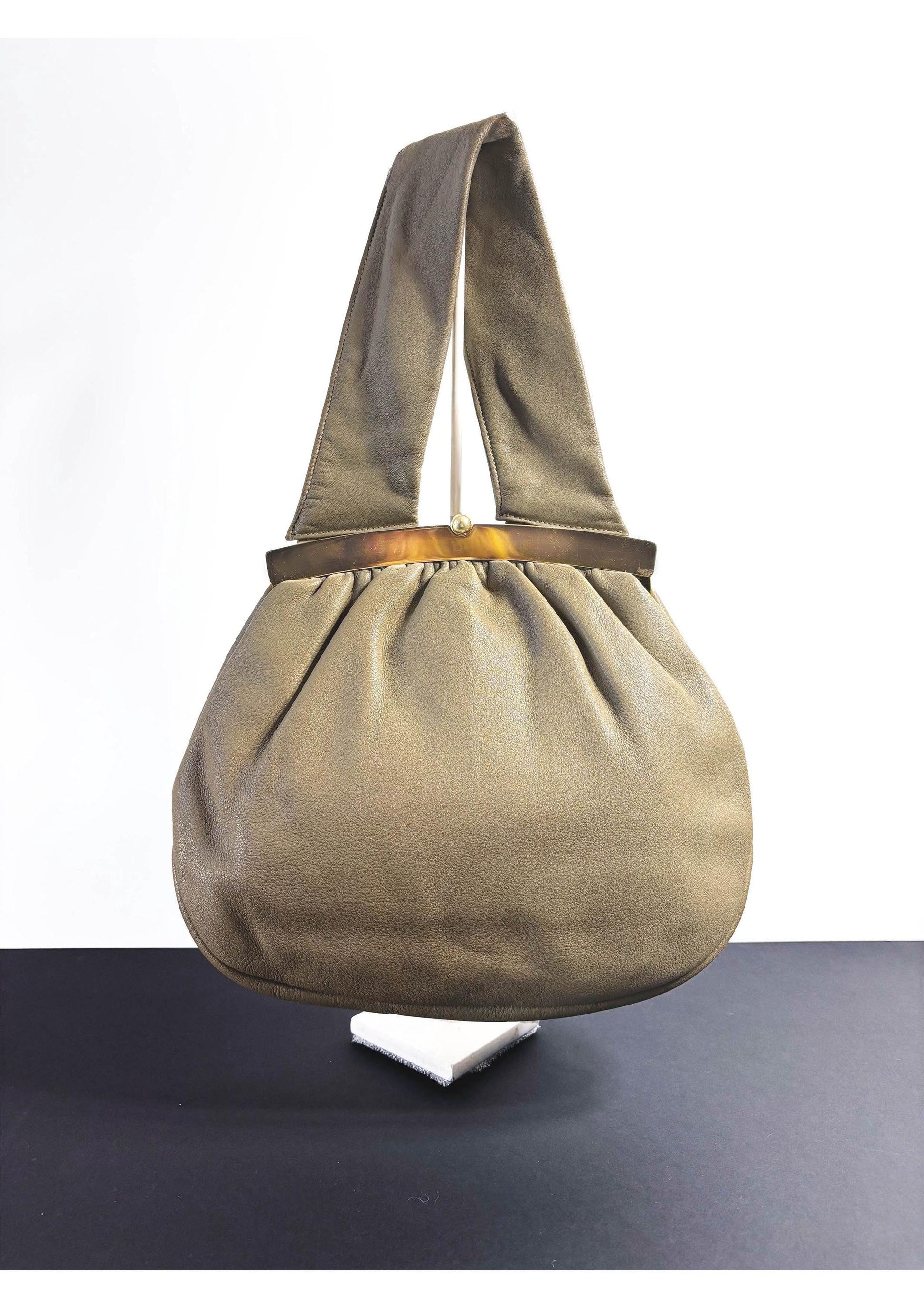 Vintage Goldpfeil wrist leather clutch bag - Rare find