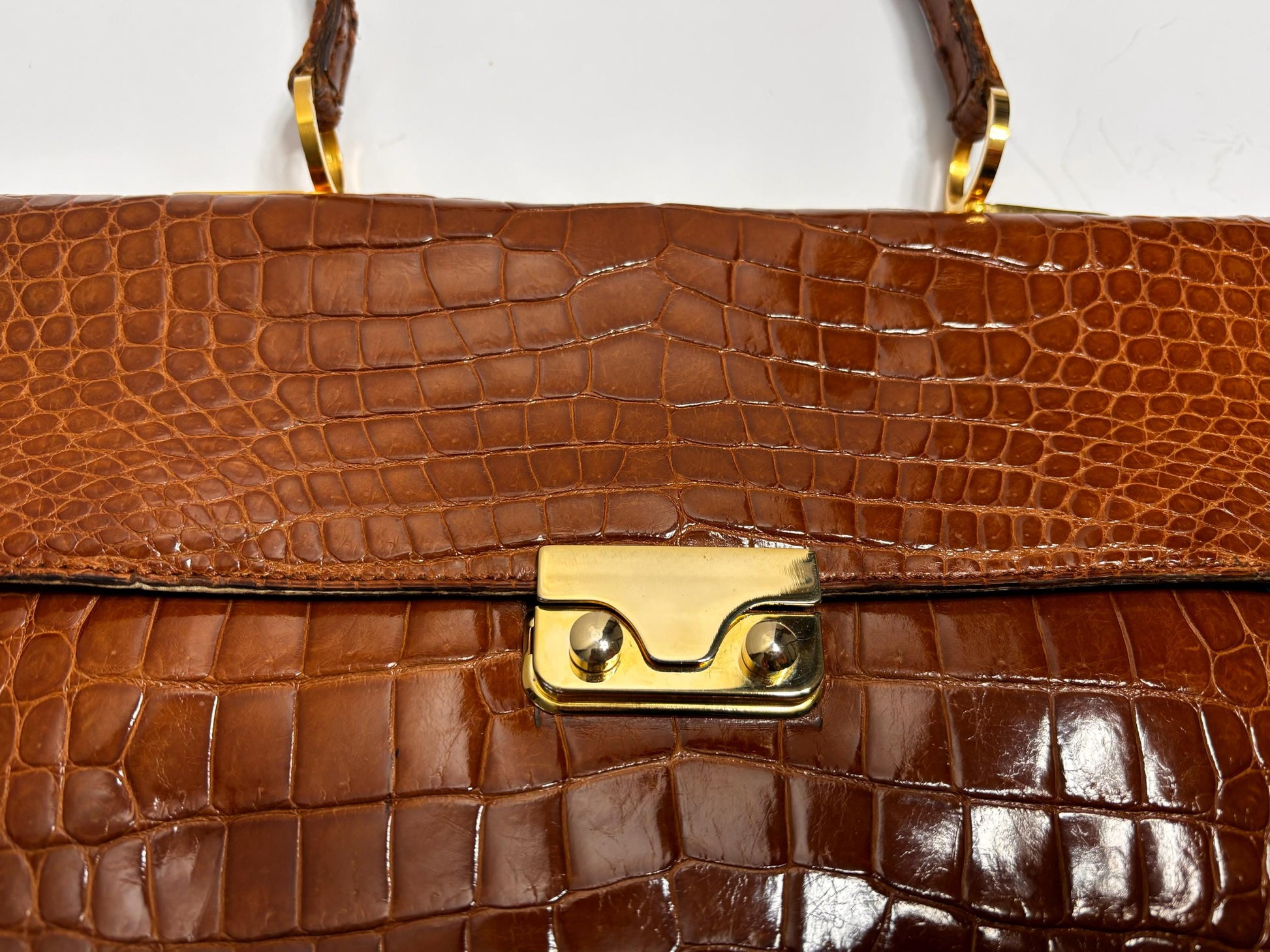 Vintage 70's, luxurious caramel brown croc top handle bag