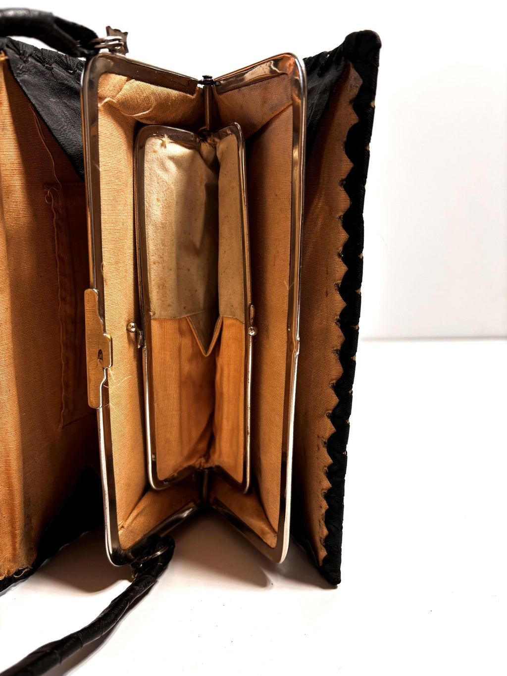 Art déco Vintage black small leather handbag