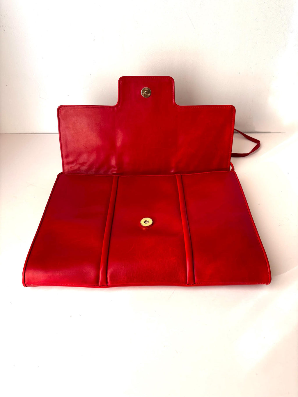 1980's, Silvano Biagini Shoulder clutch in red croc & Nappa leather