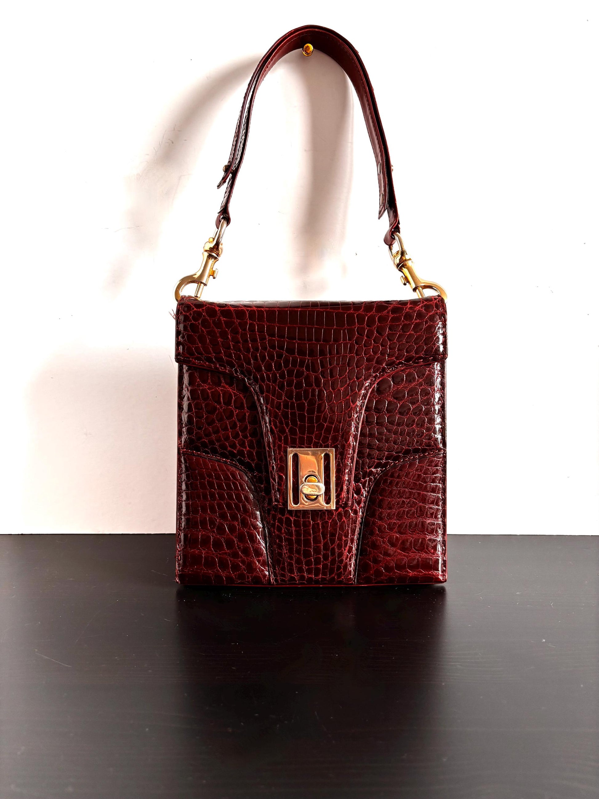70's Burgundy vintage croc shoulder bag