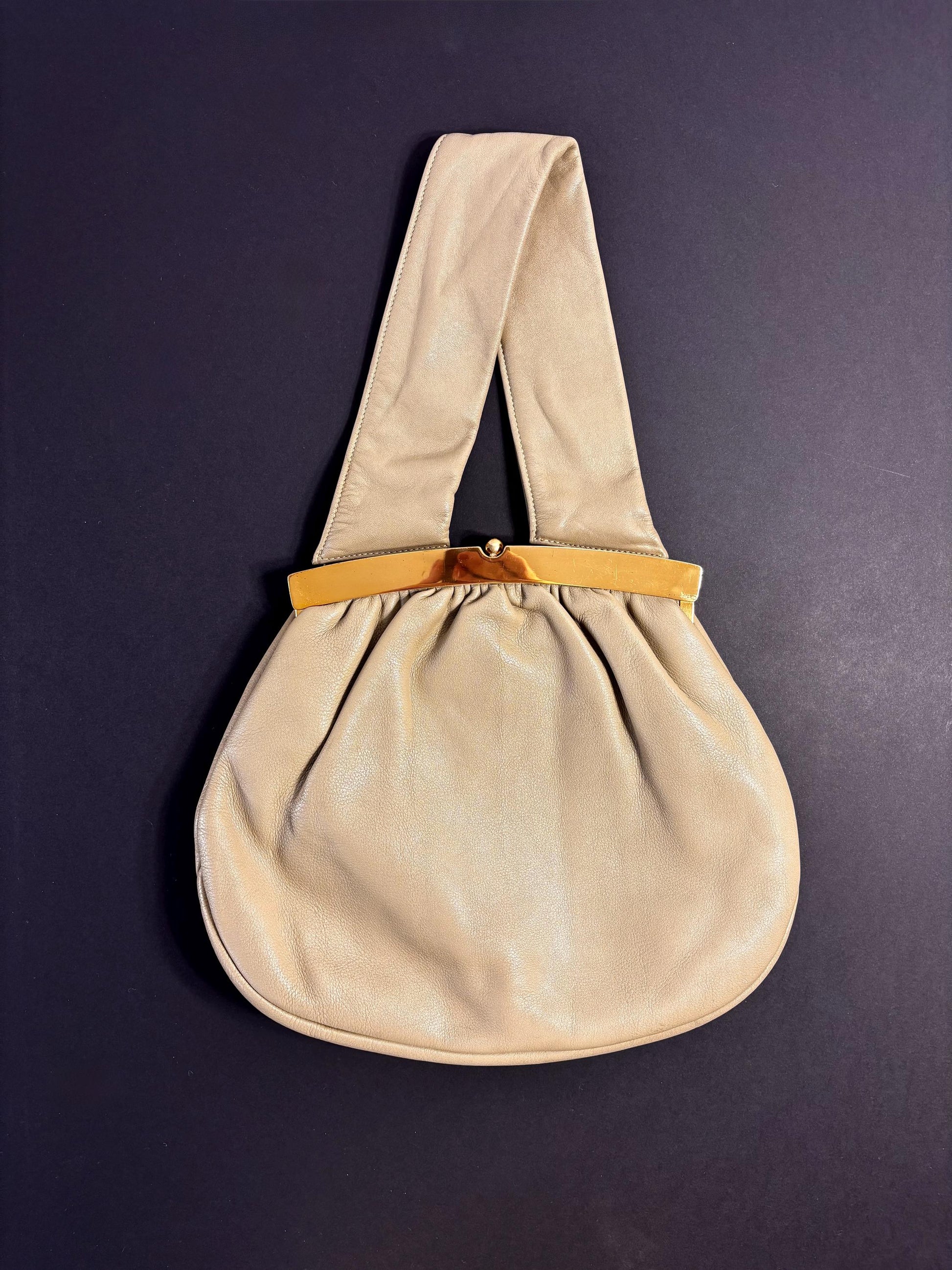 Vintage Goldpfeil wrist leather clutch bag - Rare find