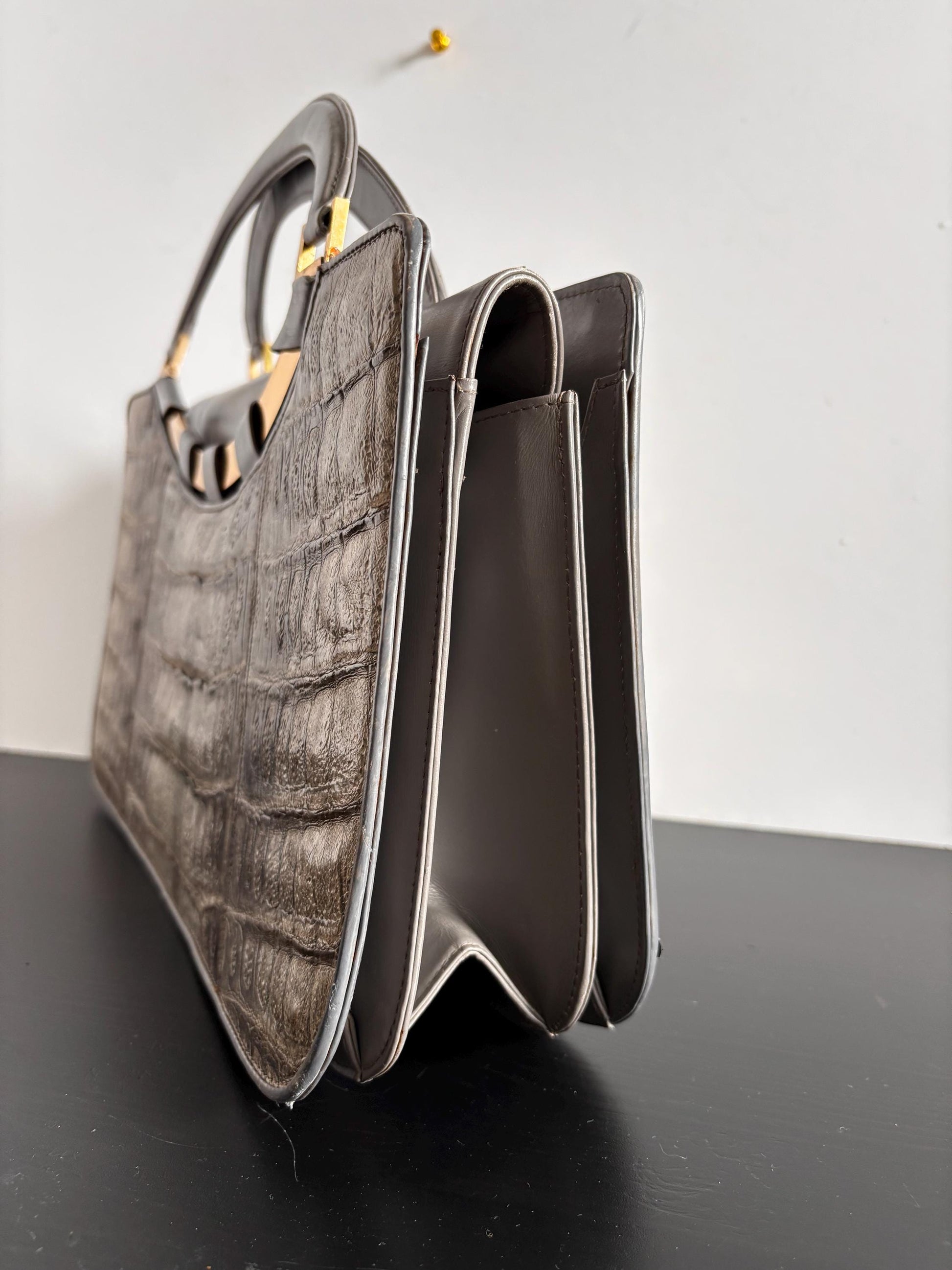 70's , Comtesse grey croc handbag in excellent condition