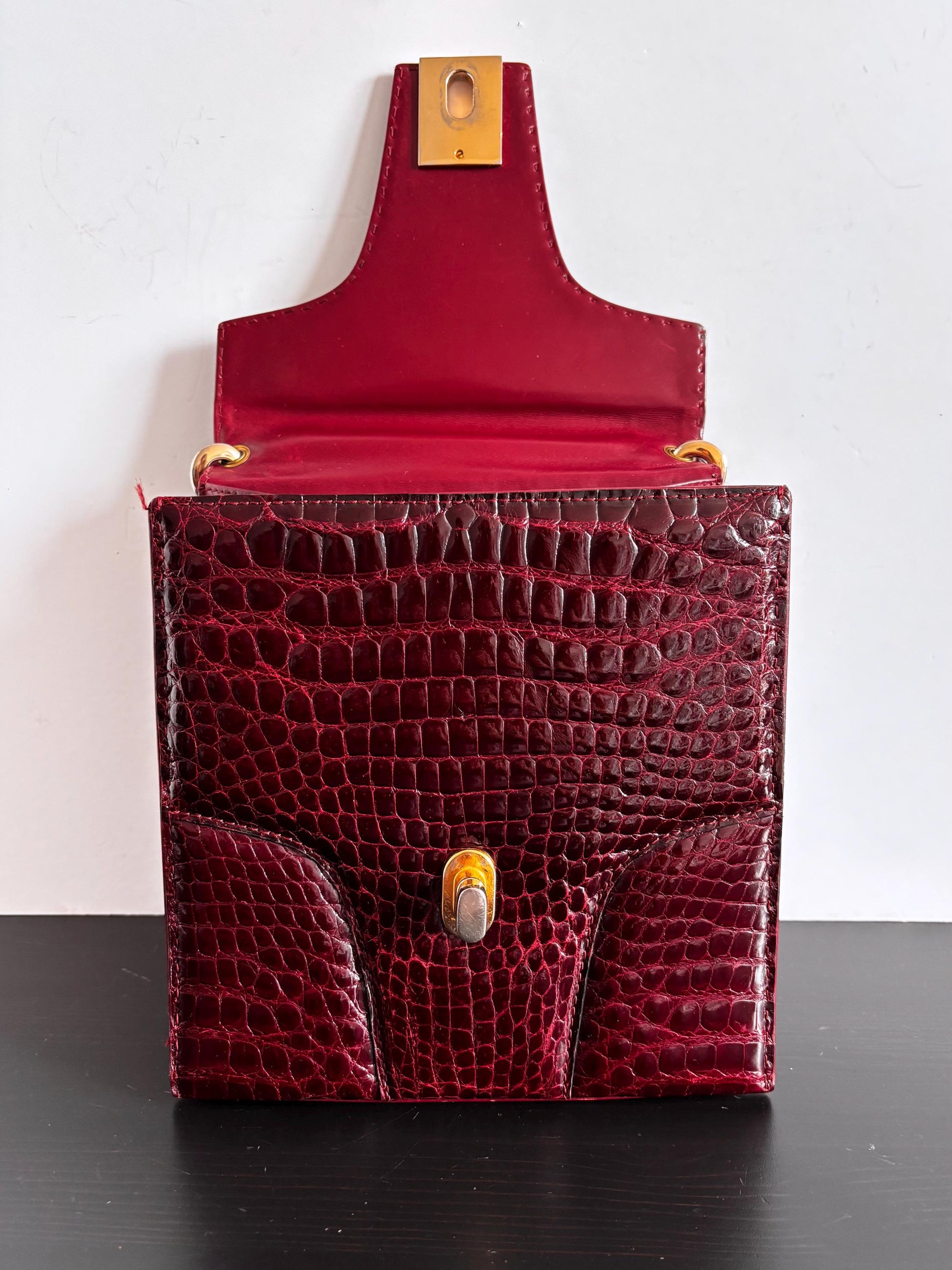 70's Burgundy vintage croc shoulder bag